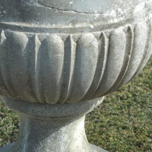 Vase en pierre Jardins du Roi Soleil