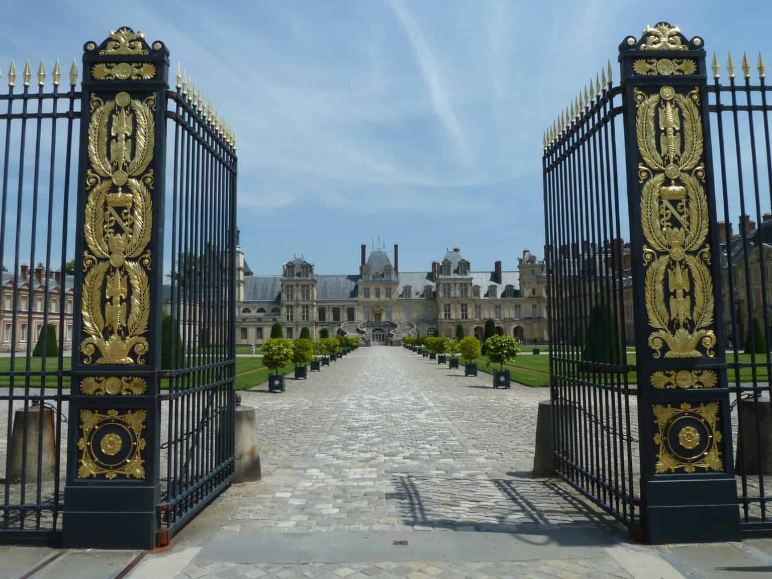 vles plus belles cours en France et dans le monde