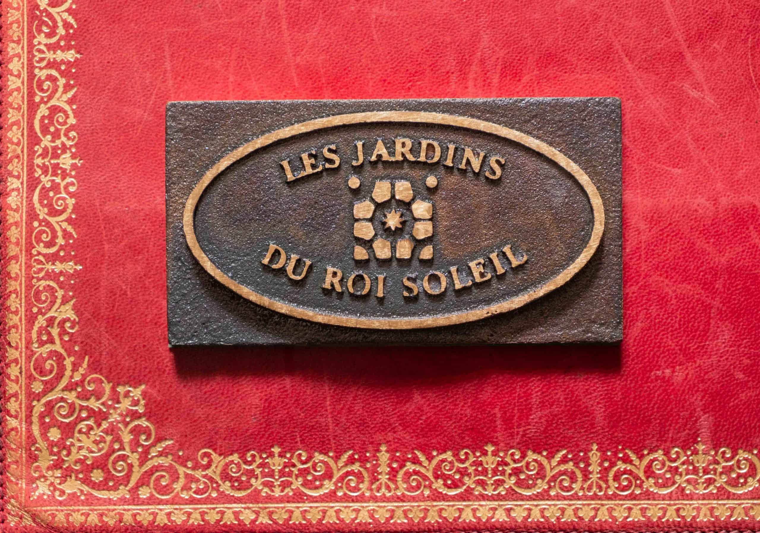 Paperweight JRS Unit | Jardins du Roi Soleil