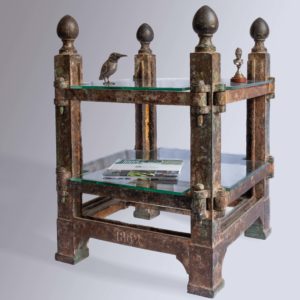 Guéridon à partir de la structure des caisses à oranger patine ancienne